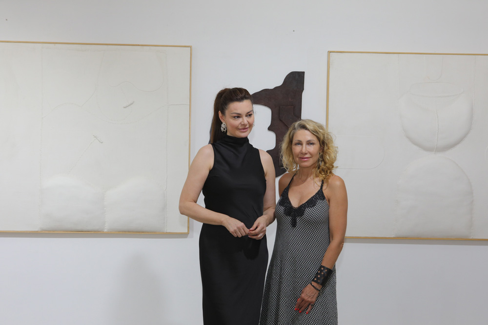 ONE Gallery ������� ����� ������ ����� �����������������